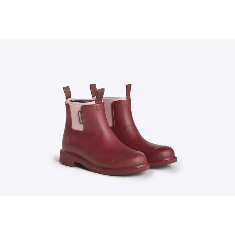 Bobbi Boots Enhanced Traction | Beetroot Pink