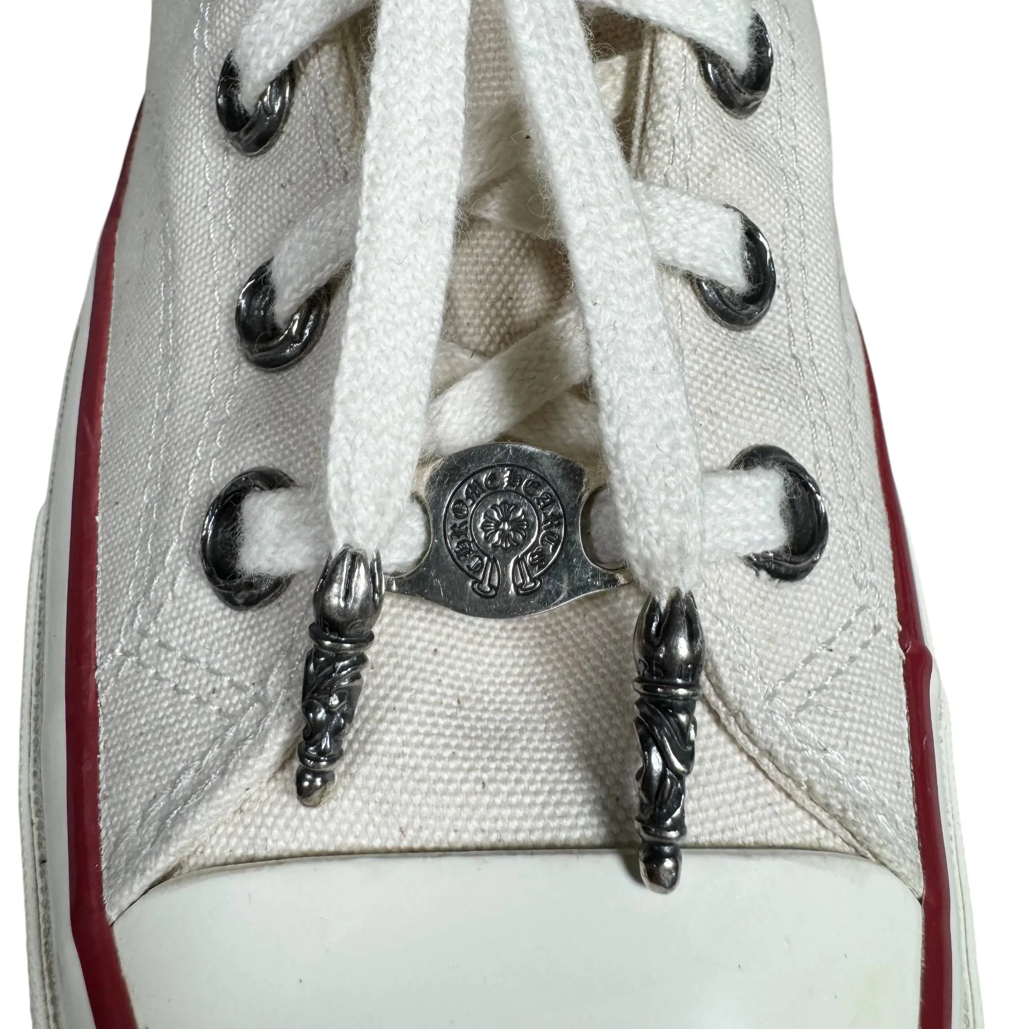 Cross Patch Converse Chuck Taylor