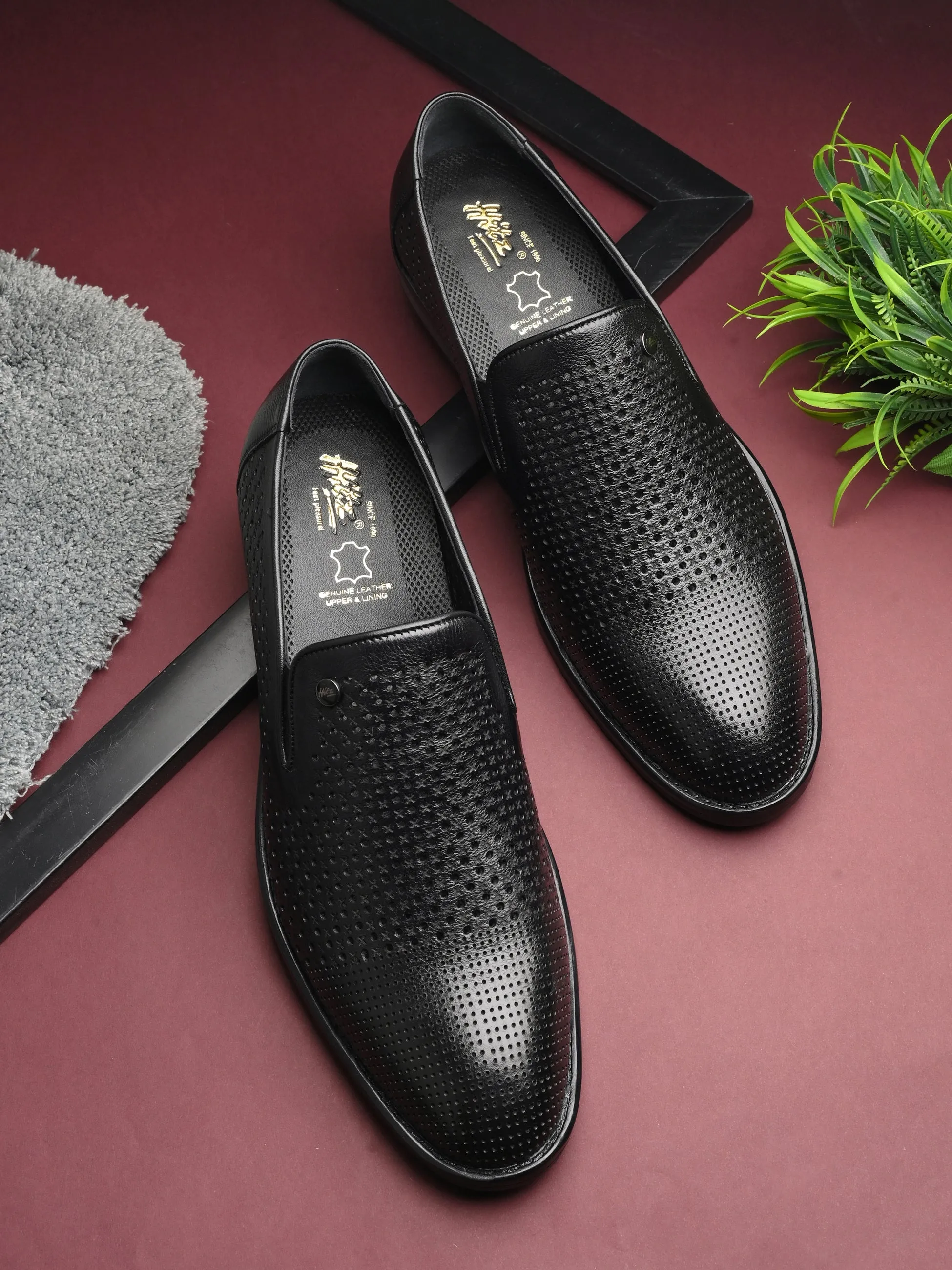 HITZ1681 Men's Black Leather Party Wear Slip On Shoes