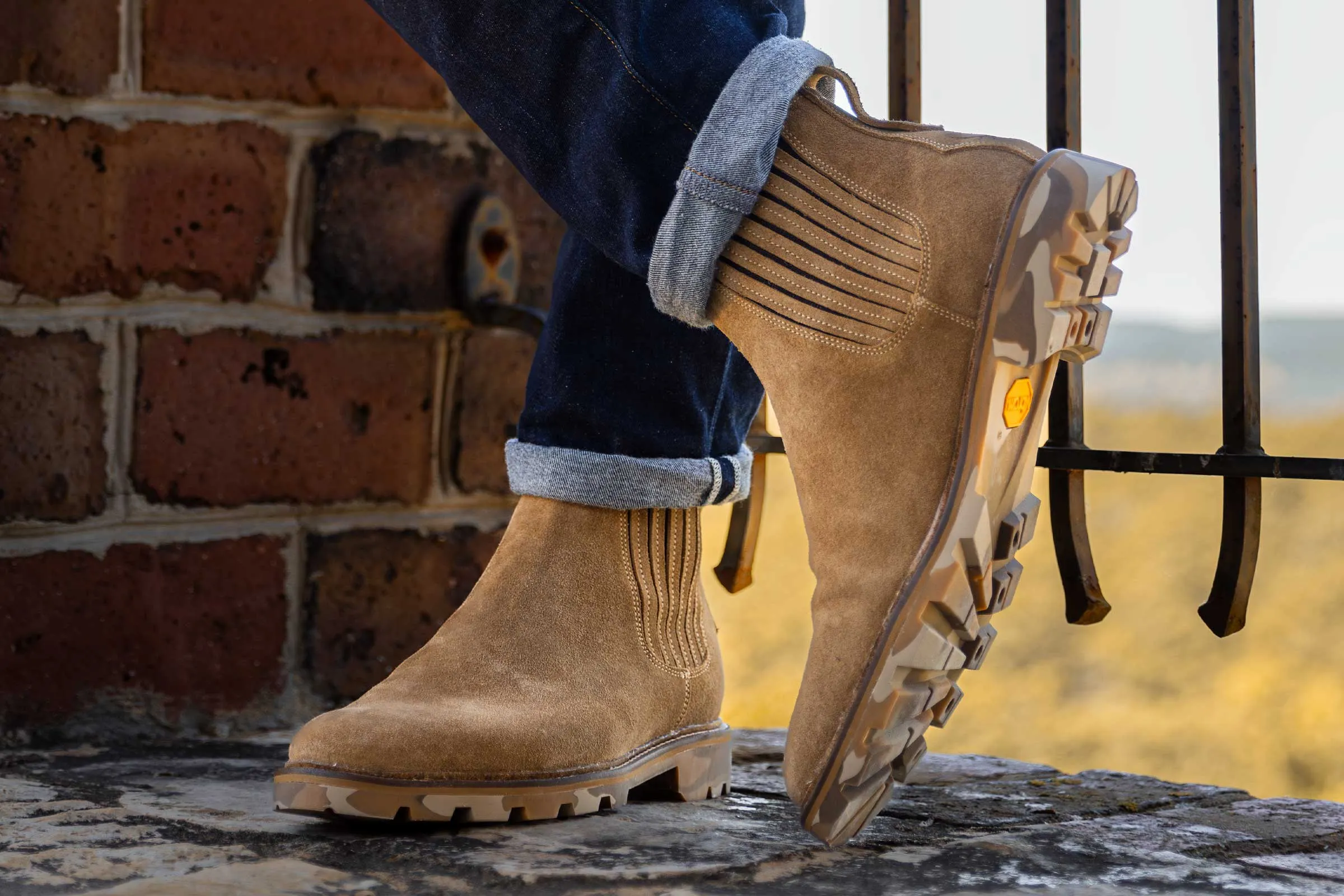 Huntley Suede Chelsea Boots - Khaki