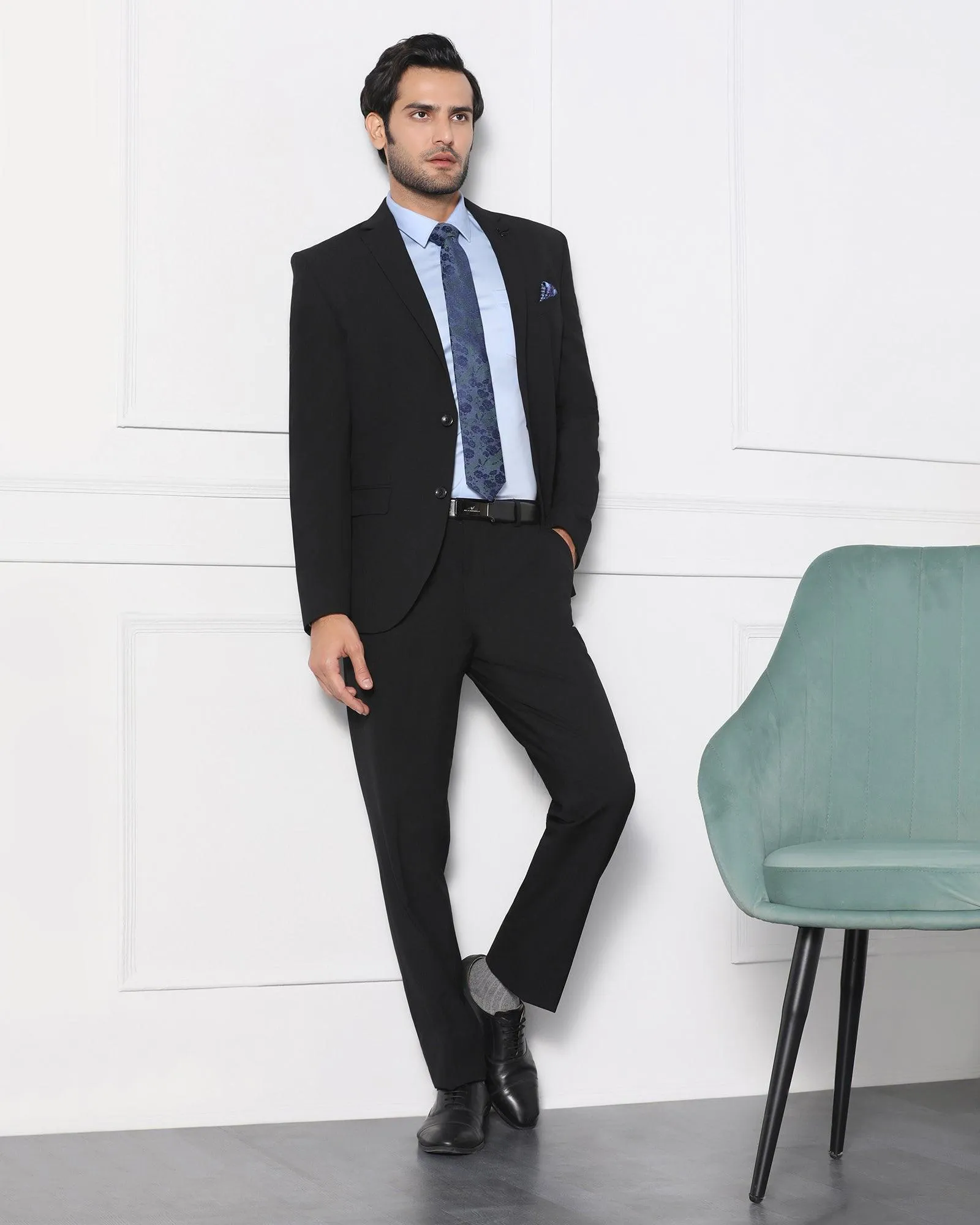 Must Haves Two Piece Black Solid Formal Suit - Jerret