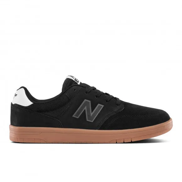 New Balance Numeric 425 Skateboard Shoes - Black / Gum