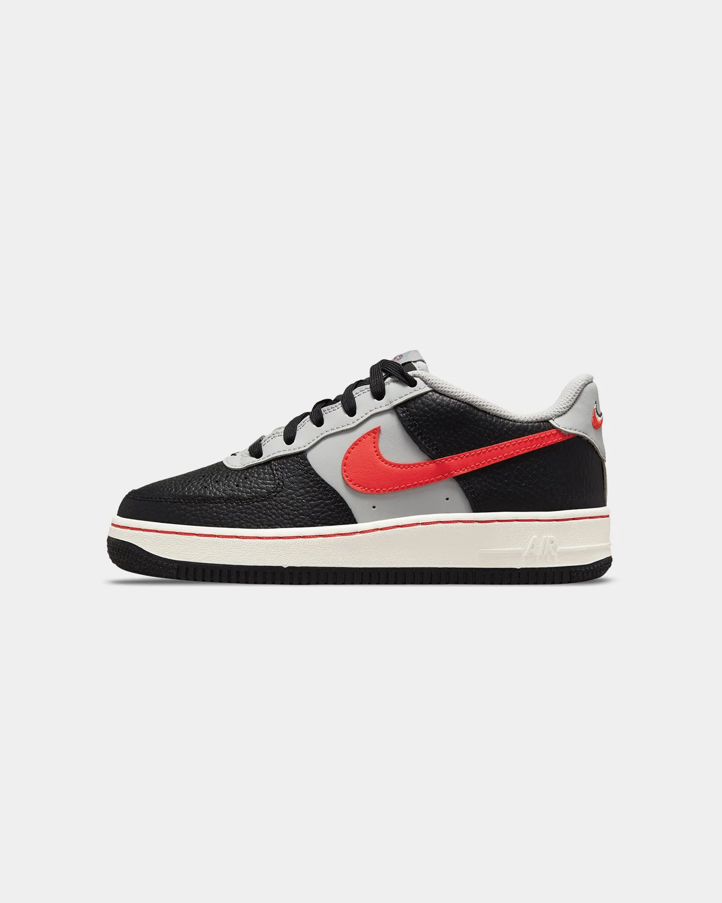 Nike Kids' Air Force 1 LV8 EMB (GS) Black/Chile Red