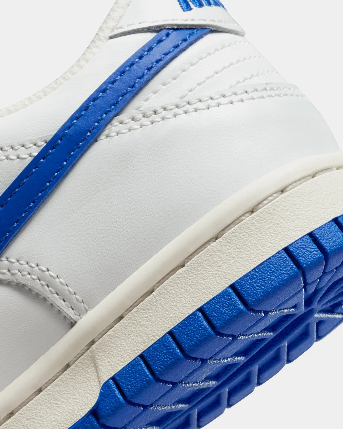 Nike Kids' Dunk Low "White Royal" (GS) Summit White/Hyper Royal