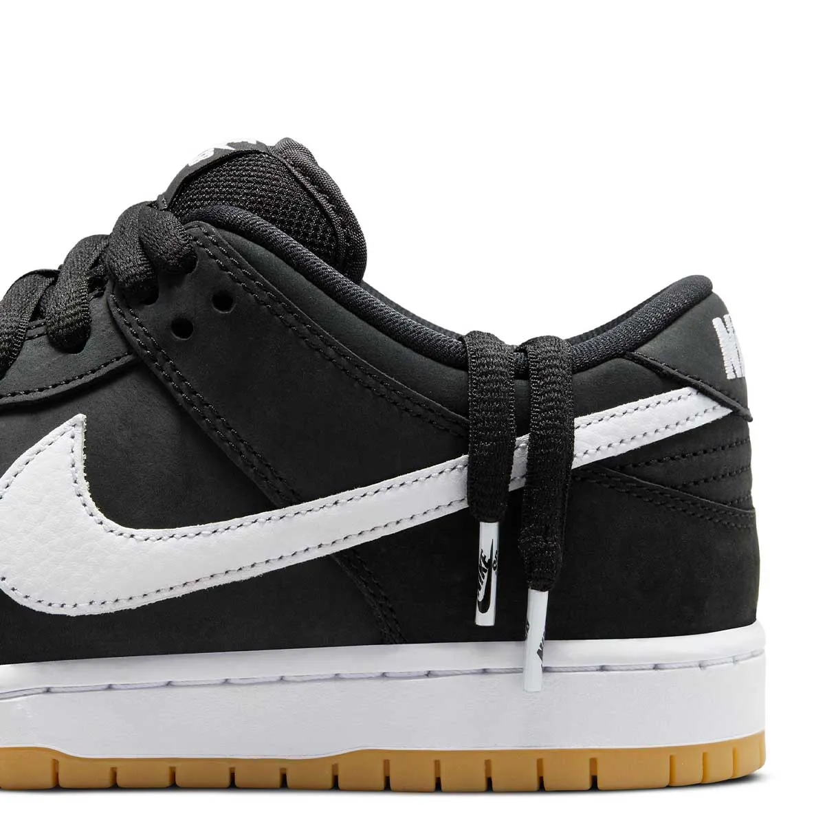 Nike SB - Dunk Low Pro Shoes Black/White/Gum