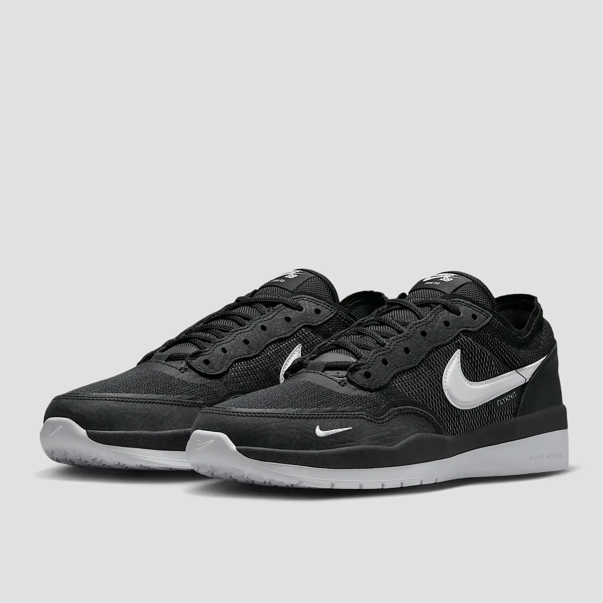 Nike SB PS8 Skate Shoes Black / White / Black / White