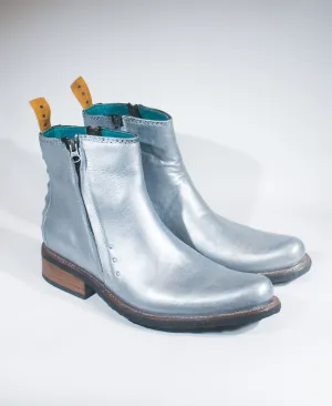 no.1041 tarmac zip boot silver hand-painted 11M