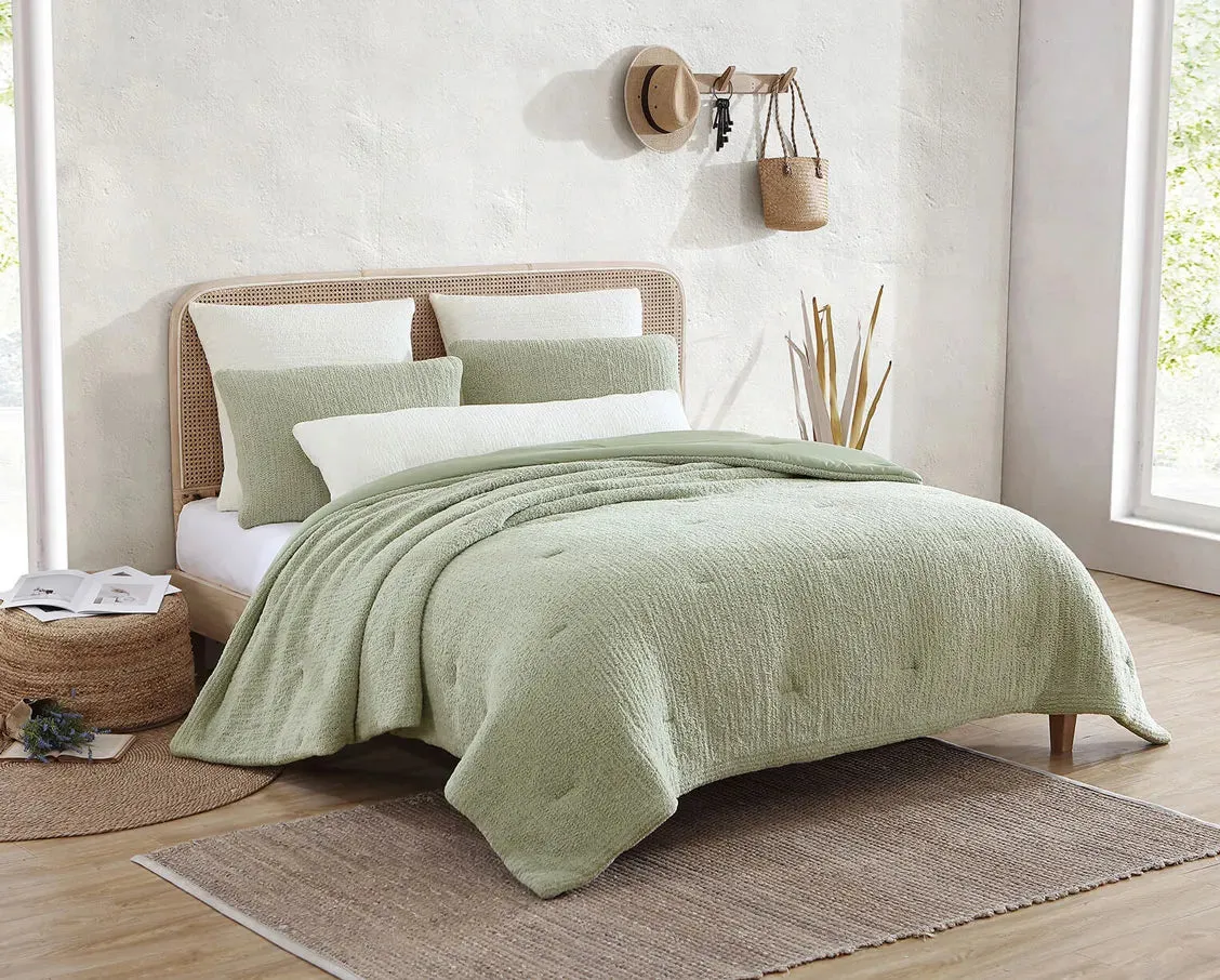 Snug Stitch Comforter Bundle