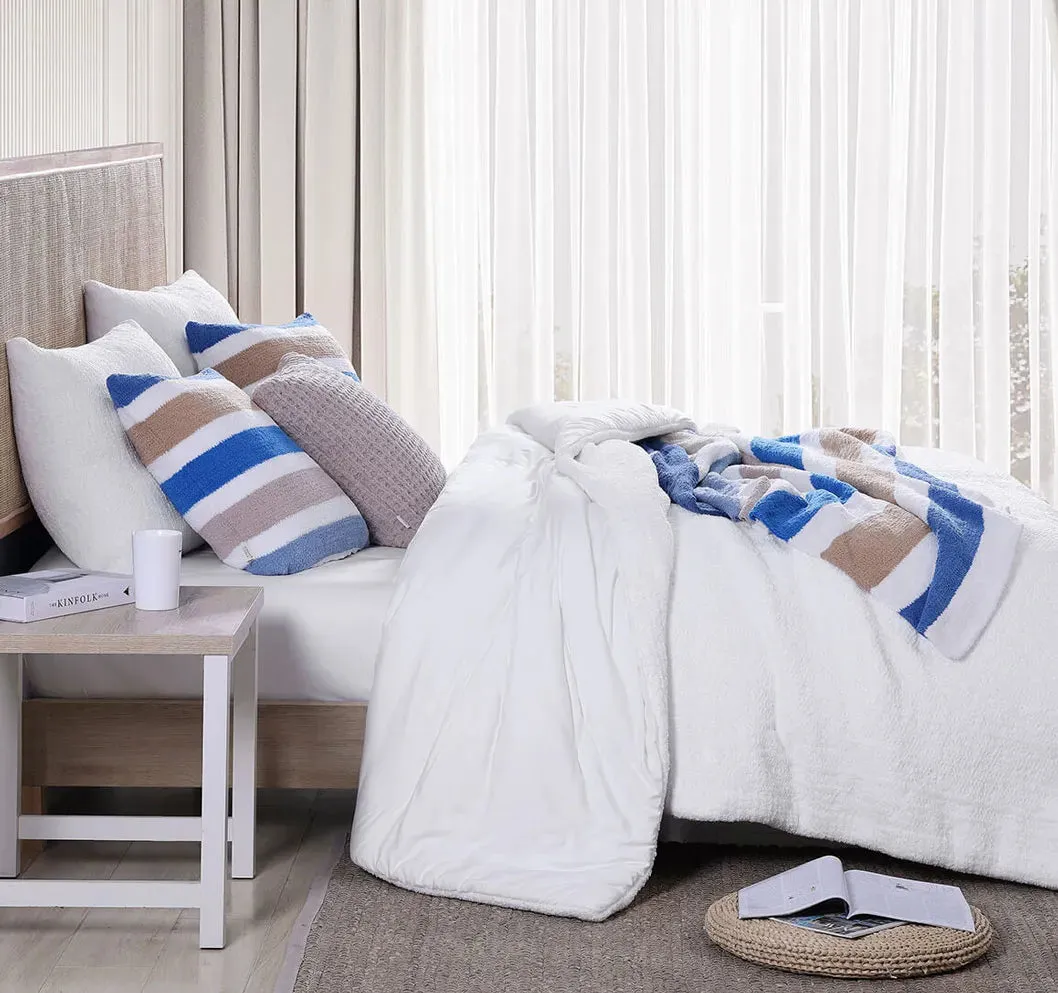 Snug Stitch Comforter Bundle