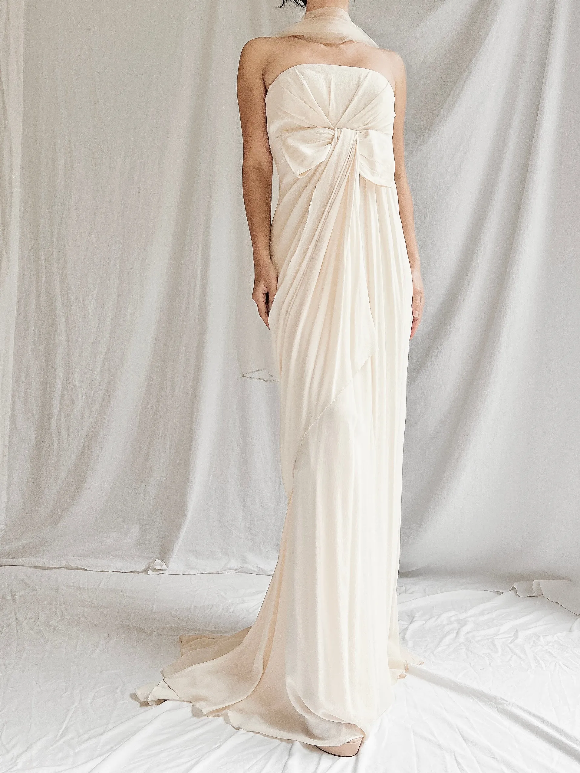 Vera Wang Strapless Silk Gown - XXS/0