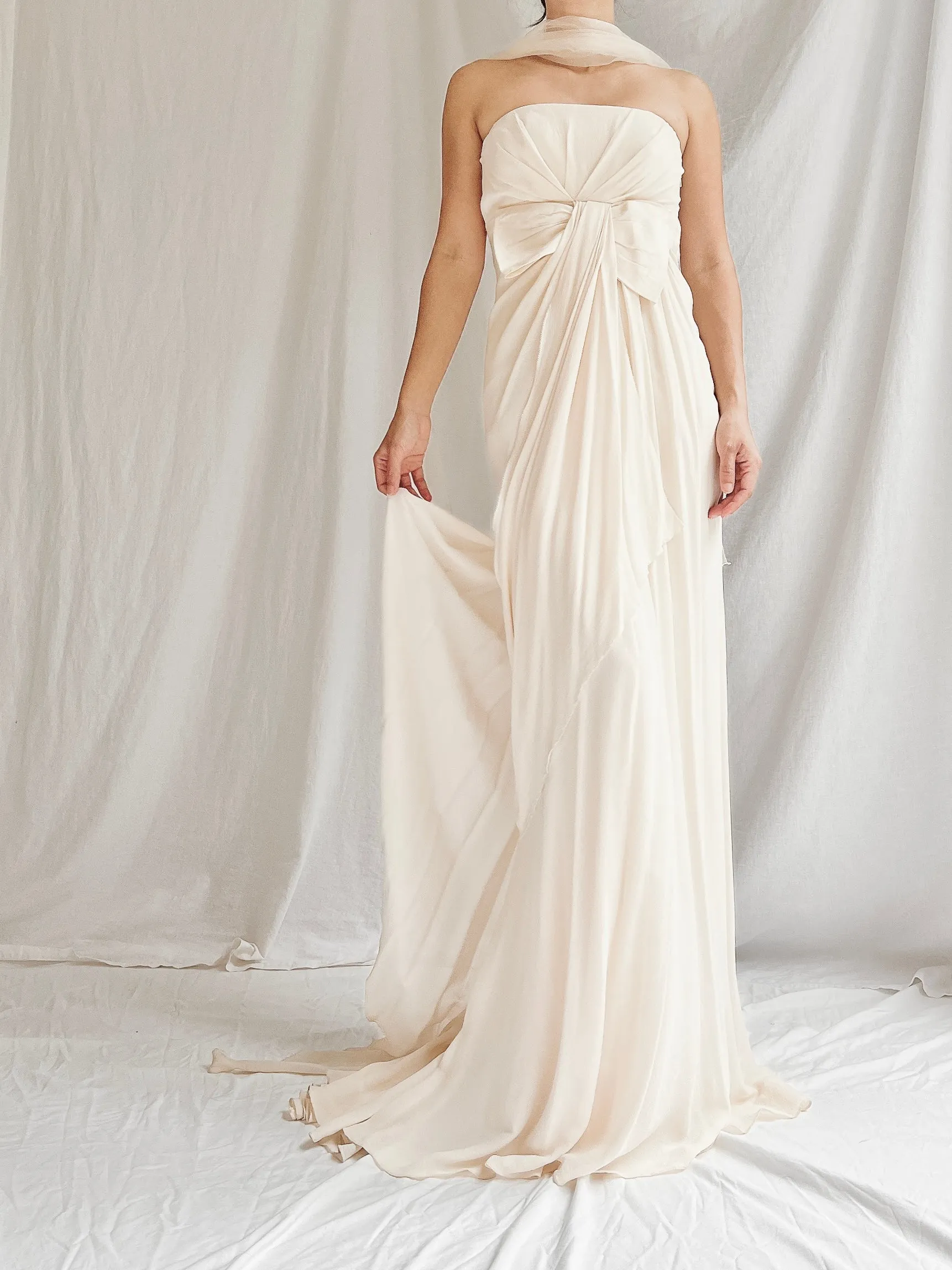 Vera Wang Strapless Silk Gown - XXS/0