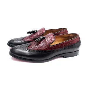 Wingtip Loafers With Tassels